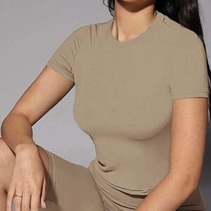 SHEIN BAE Khaki Solid Fitted Tee